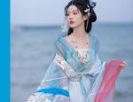 The Splendor of Late Ming-Style Hanfu Robes:The Phoenix Crown and Cloud-Colored Robe