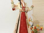 Traditional Horseface Skirt and Headdress:A Complete Outfit Guide