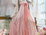 The Elegance of Horseface Skirt in Traditional Wedding Gowns