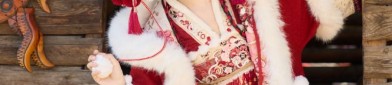 Green Print Qipao:A Blend of Tradition and Modernity