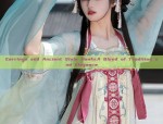 Wang Xiaoyans Cheongsam:A Glimpse into the Traditional Beauty