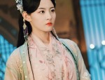 Phoenix-Inspired Cheongsam:A Blend of Tradition and Elegance