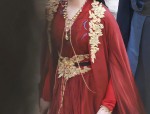 The Elegance of Golden Silk Cheongsam:Upgrading the Traditional with a Modern Touch