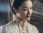 A Glamor of Pink Cheongsam with Cape:A Fashion Statement