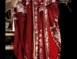 Elegant Young Girl in a Stylish Slit Cheongsam Dress Thin and Chic