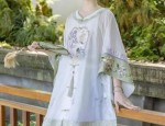 Stylish Mini-Size Cheongsam Two-Piece Set:A Fashionable and Comfortable Choice