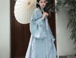 The Versatility of Cheongsam-Inspired Shoes with Delicate Slippers