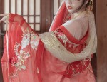 Embracing Modern Convenience:Reimagining the Cheongsam for Nursing Moms