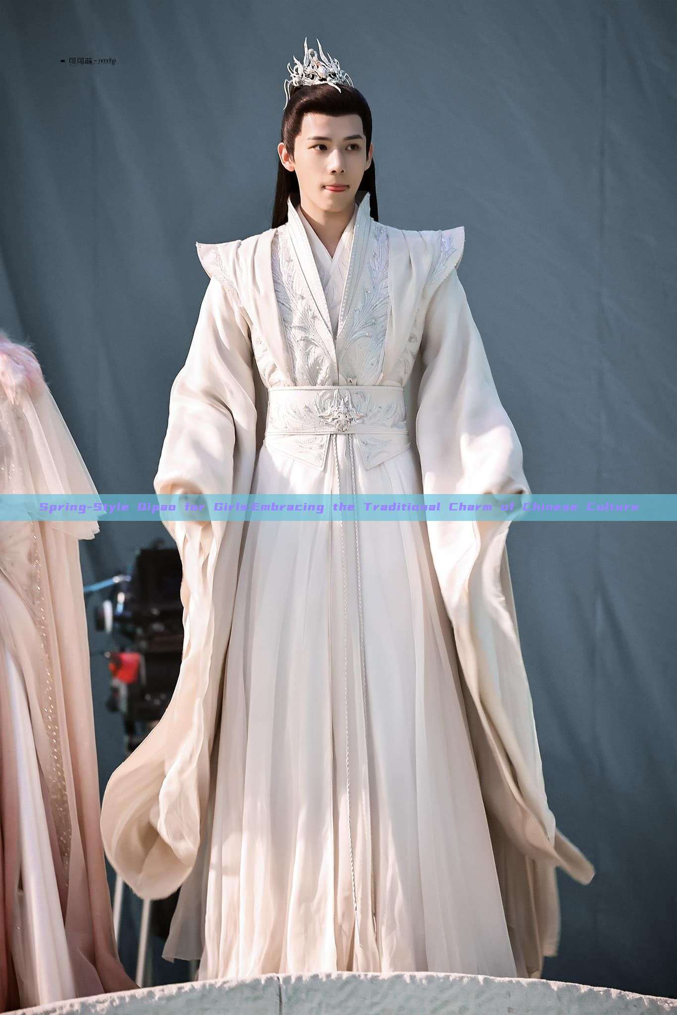 Spring-Style Qipao for Girls:Embracing the Traditional Charm of Chinese Culture Spring-Style Qipao for Girls:Embracing the Traditional Charm of Chinese Culture