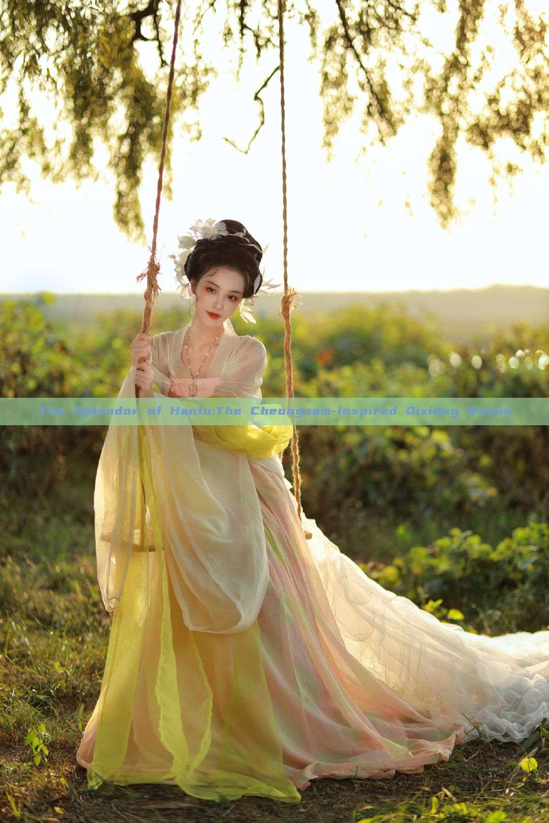 The Splendor of Hanfu:The Cheongsam-Inspired Qixiong Ruqun The Splendor of Hanfu:The Cheongsam-Inspired Qixiong Ruqun