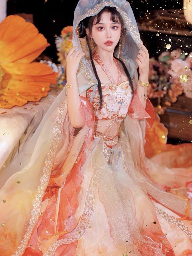 The Journey of Tian Shi:The Story of Bai Luo Heng and His Hanfu in Legend of the Chosen Ones The Journey of Tian Shi:The Story of Bai Luo Heng and His Hanfu in Legend of the Chosen Ones