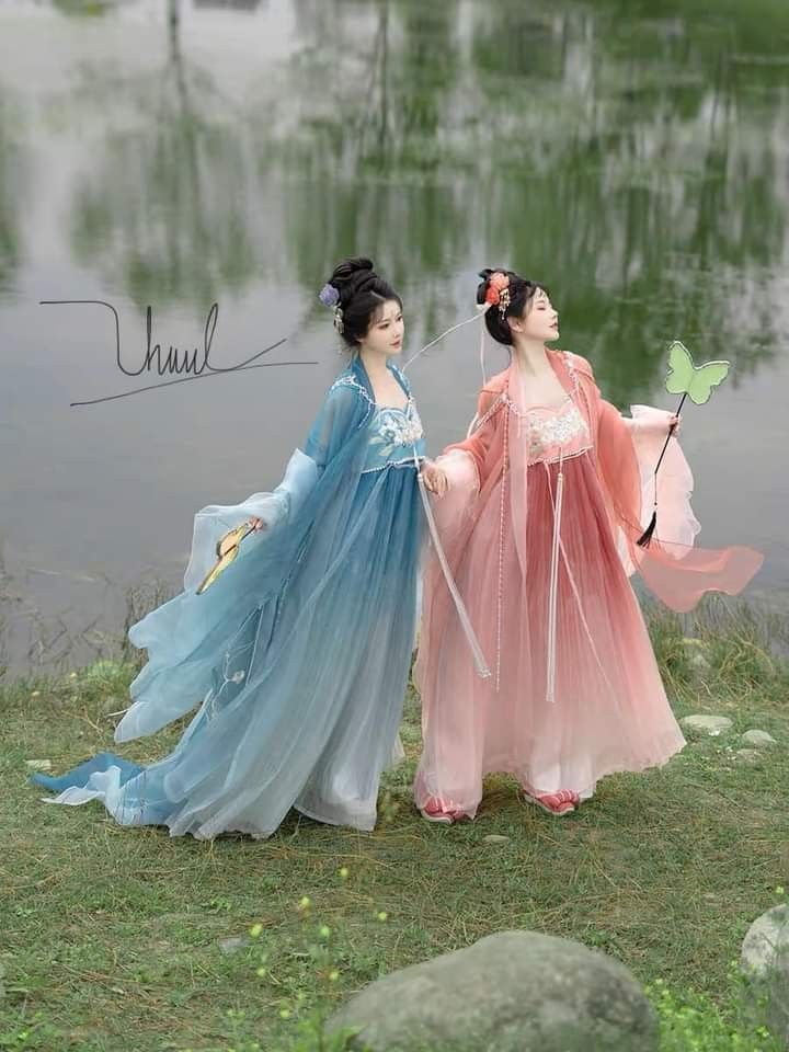 Hanfu Hair Styles:Exploring the Art of Hair Combs and Wigs with Traditional Chinese Elegance Hanfu Hair Styles:Exploring the Art of Hair Combs and Wigs with Traditional Chinese Elegance