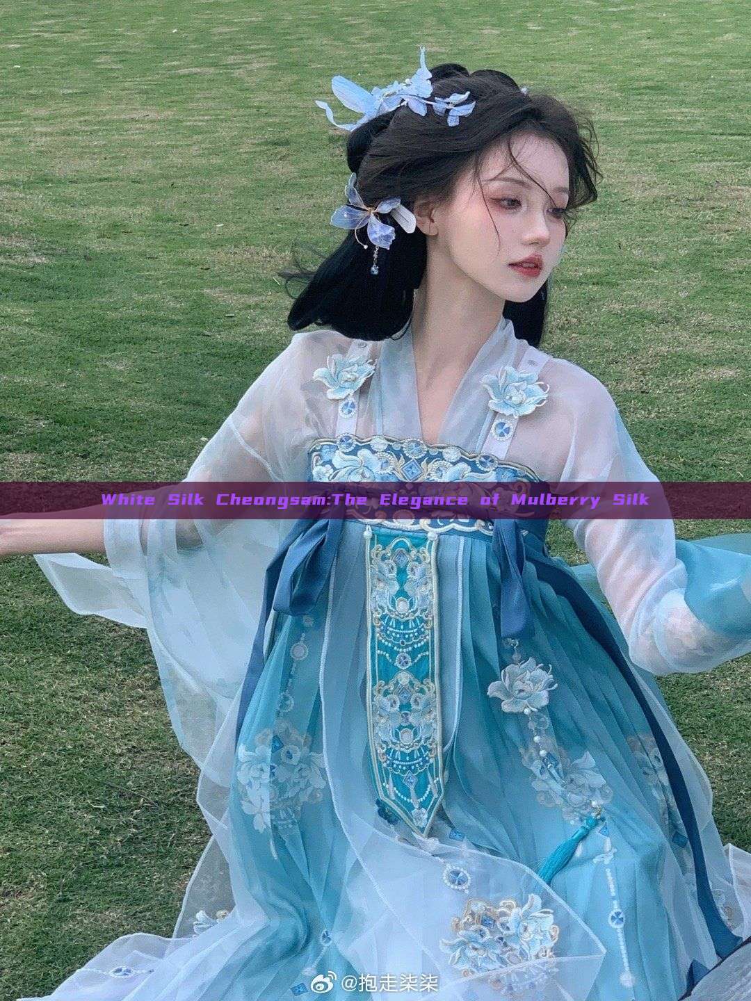 White Silk Cheongsam:The Elegance of Mulberry Silk White Silk Cheongsam:The Elegance of Mulberry Silk