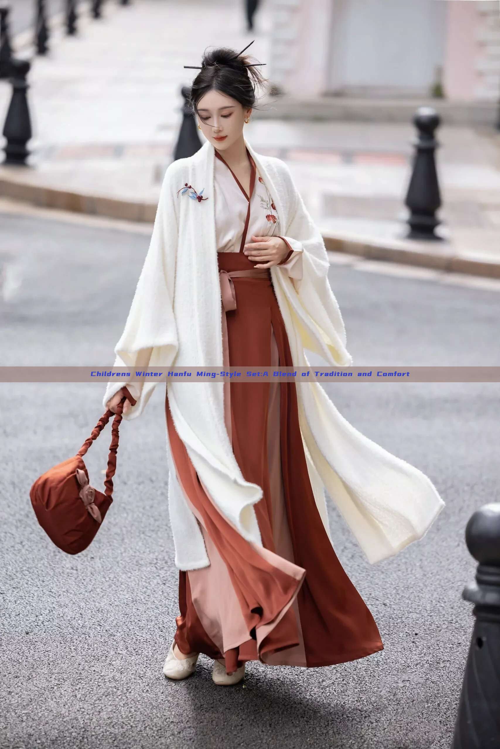 Childrens Winter Hanfu Ming-Style Set:A Blend of Tradition and Comfort Childrens Winter Hanfu Ming-Style Set:A Blend of Tradition and Comfort