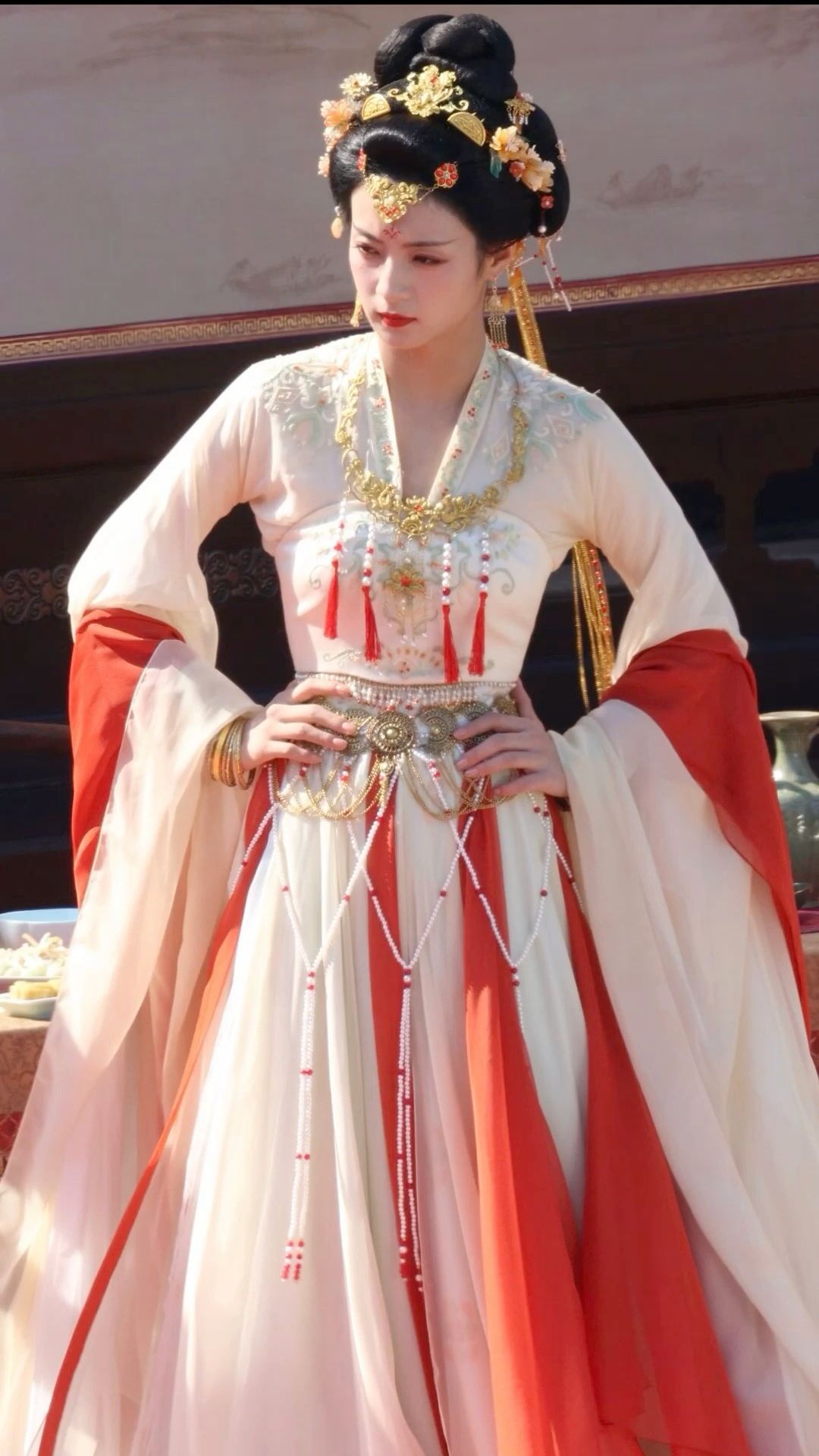 Moon Palace Hanfu:Exploring the Cultural Significance of Traditional Chinese Attire Moon Palace Hanfu:Exploring the Cultural Significance of Traditional Chinese Attire