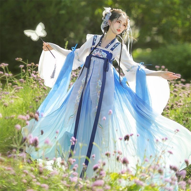 Hanfu Fashion for 14-Year-Old Beginners:Affordable Options with a Simple Price Tag Hanfu Fashion for 14-Year-Old Beginners:Affordable Options with a Simple Price Tag