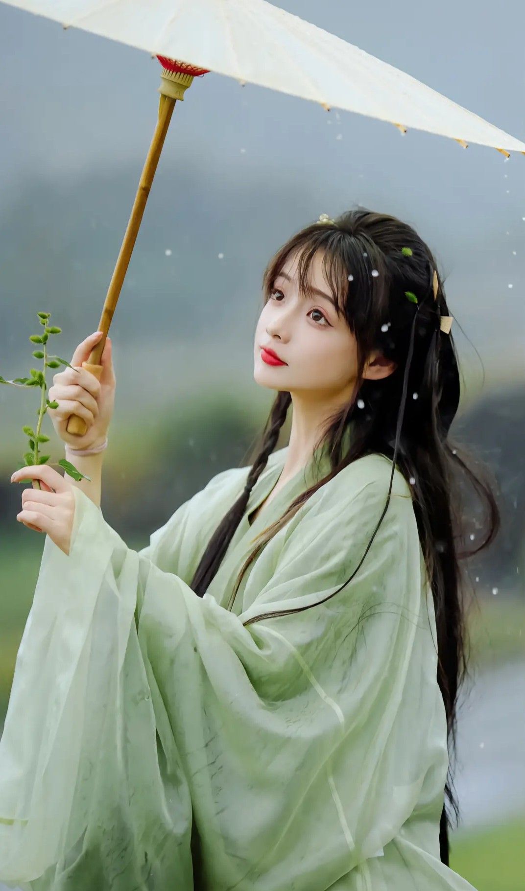 Veiled Faces in Traditional Hanfu:Beauty and Cultural Significance Veiled Faces in Traditional Hanfu:Beauty and Cultural Significance