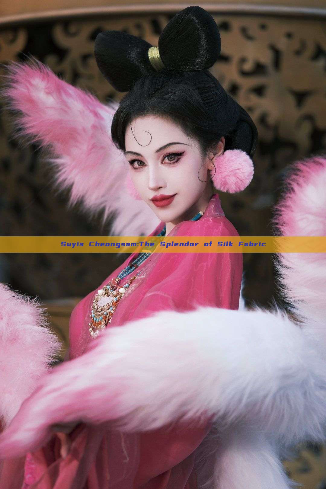 Suyis Cheongsam:The Splendor of Silk Fabric Suyis Cheongsam:The Splendor of Silk Fabric