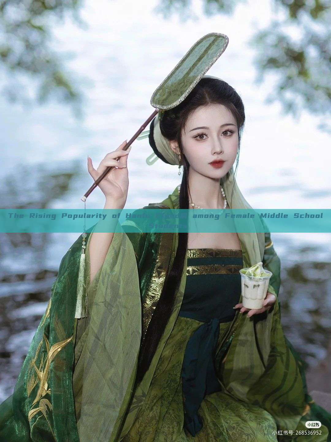 The Rising Popularity of Hanfu Cloud肩 among Female Middle School Students The Rising Popularity of Hanfu Cloud肩 among Female Middle School Students