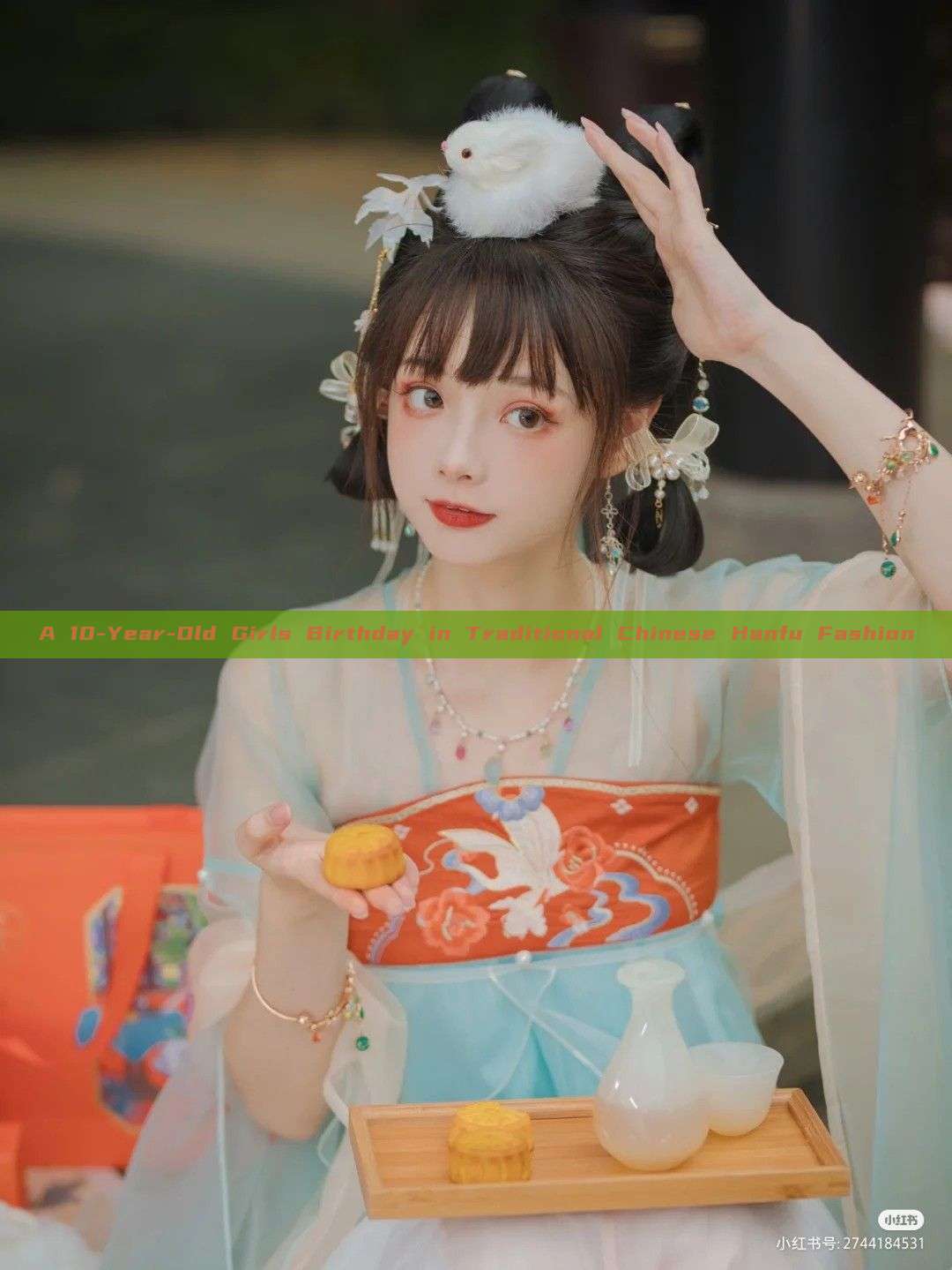 A 10-Year-Old Girls Birthday in Traditional Chinese Hanfu Fashion A 10-Year-Old Girls Birthday in Traditional Chinese Hanfu Fashion