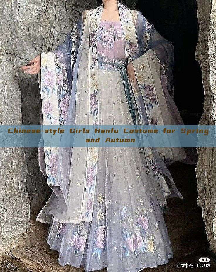 Chinese-style Girls Hanfu Costume for Spring and Autumn Chinese-style Girls Hanfu Costume for Spring and Autumn