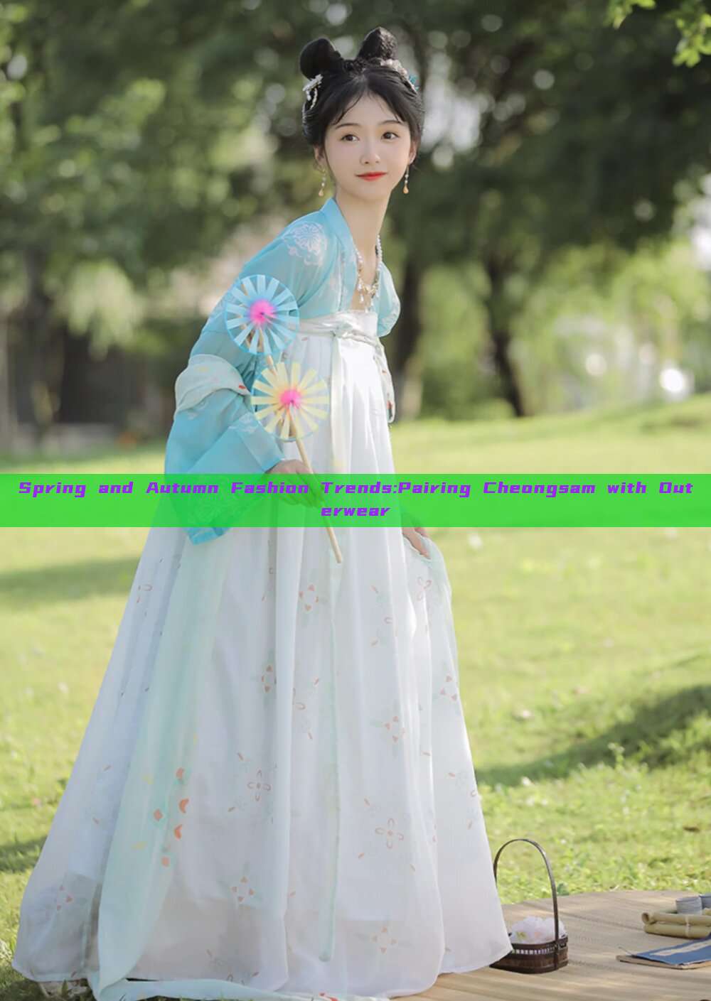 Spring and Autumn Fashion Trends:Pairing Cheongsam with Outerwear Spring and Autumn Fashion Trends:Pairing Cheongsam with Outerwear