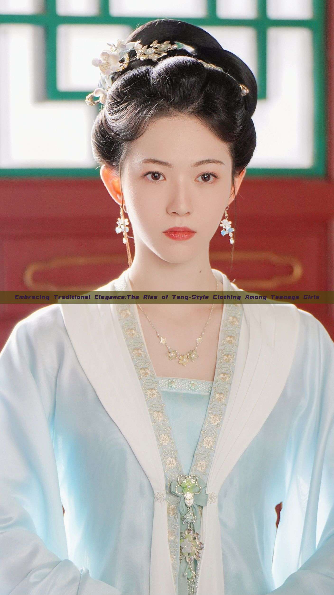 Embracing Traditional Elegance:The Rise of Tang-Style Clothing Among Teenage Girls Embracing Traditional Elegance:The Rise of Tang-Style Clothing Among Teenage Girls