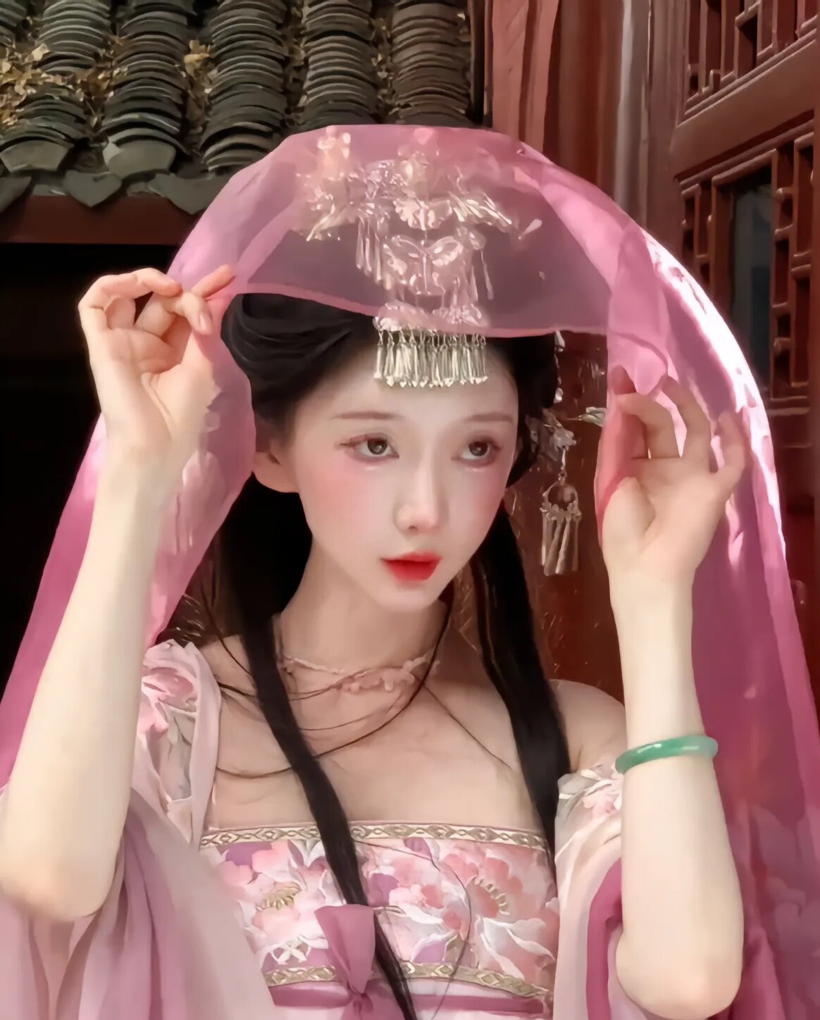 The Splendor of Song Dynasty Style Four-Piece Hanfu:A Journey Through Traditional Elegance The Splendor of Song Dynasty Style Four-Piece Hanfu:A Journey Through Traditional Elegance