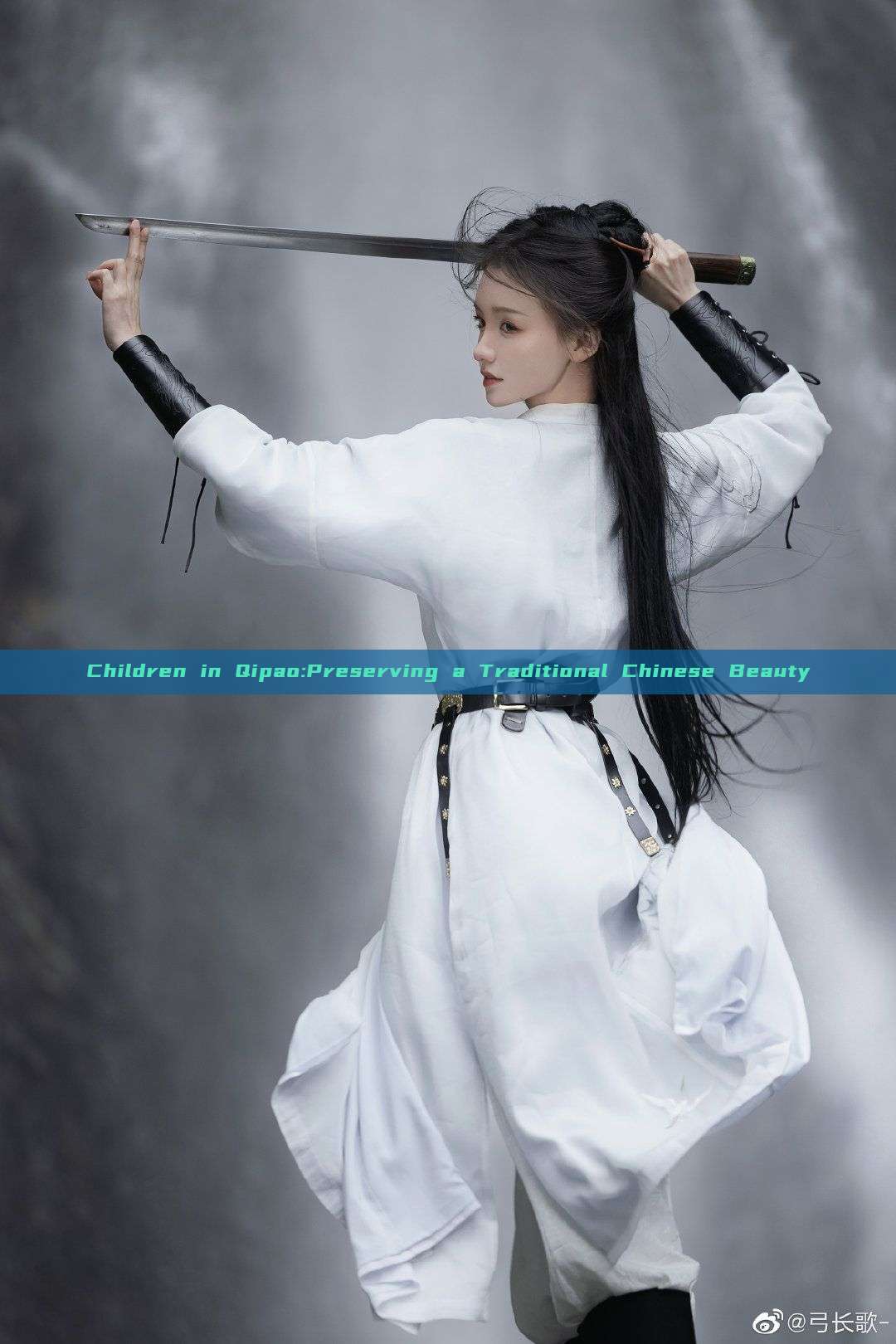 Children in Qipao:Preserving a Traditional Chinese Beauty Children in Qipao:Preserving a Traditional Chinese Beauty