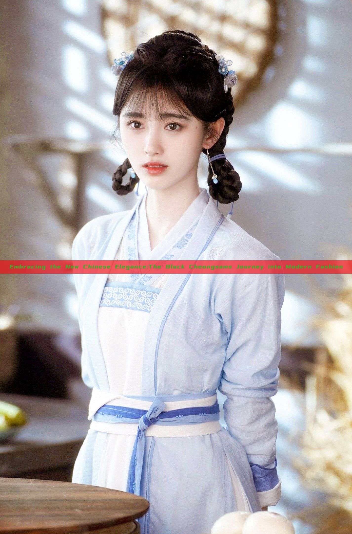 Embracing the New Chinese Elegance:The Black Cheongsams Journey into Modern Fashion Embracing the New Chinese Elegance:The Black Cheongsams Journey into Modern Fashion