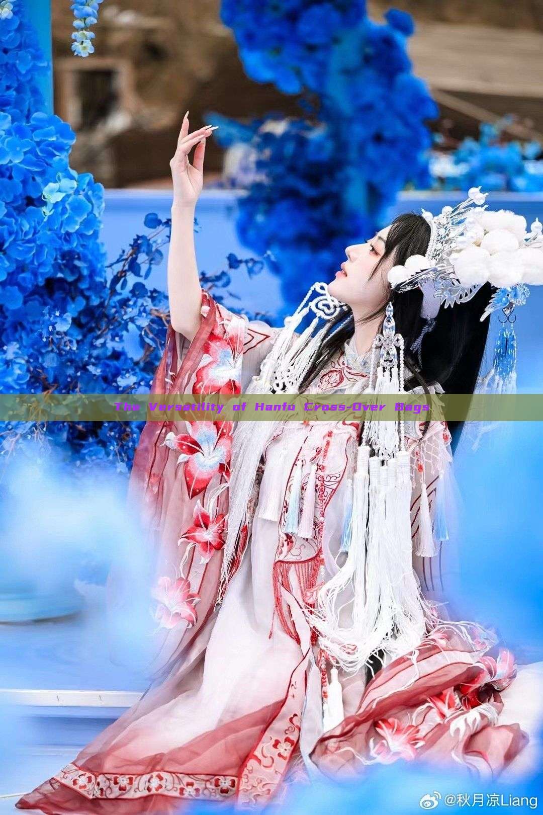 The Versatility of Hanfu Cross-Over Bags The Versatility of Hanfu Cross-Over Bags