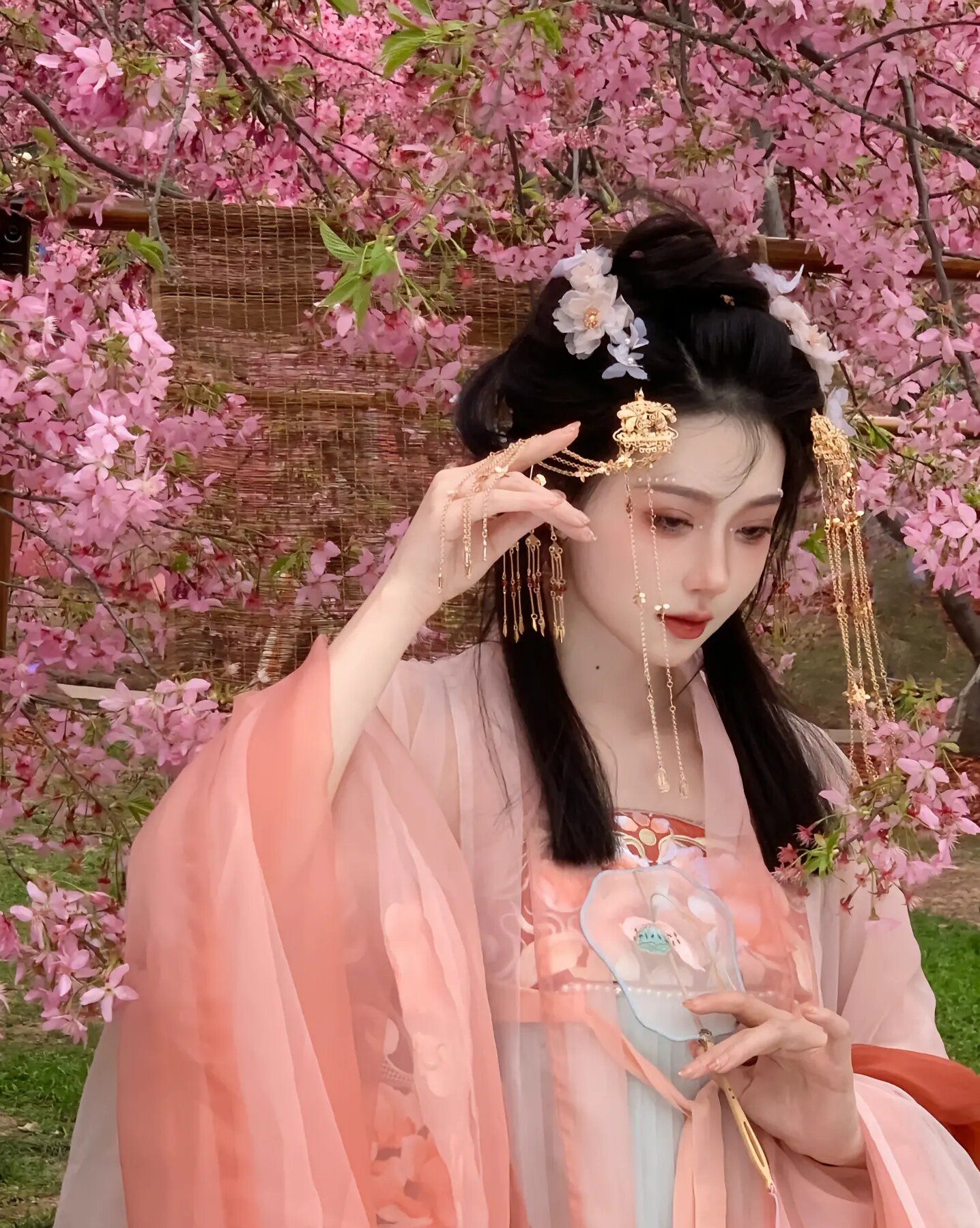 Summer-Ready Girls Cheongsam:A Thin and Elegant Dress for Little Girls Summer-Ready Girls Cheongsam:A Thin and Elegant Dress for Little Girls