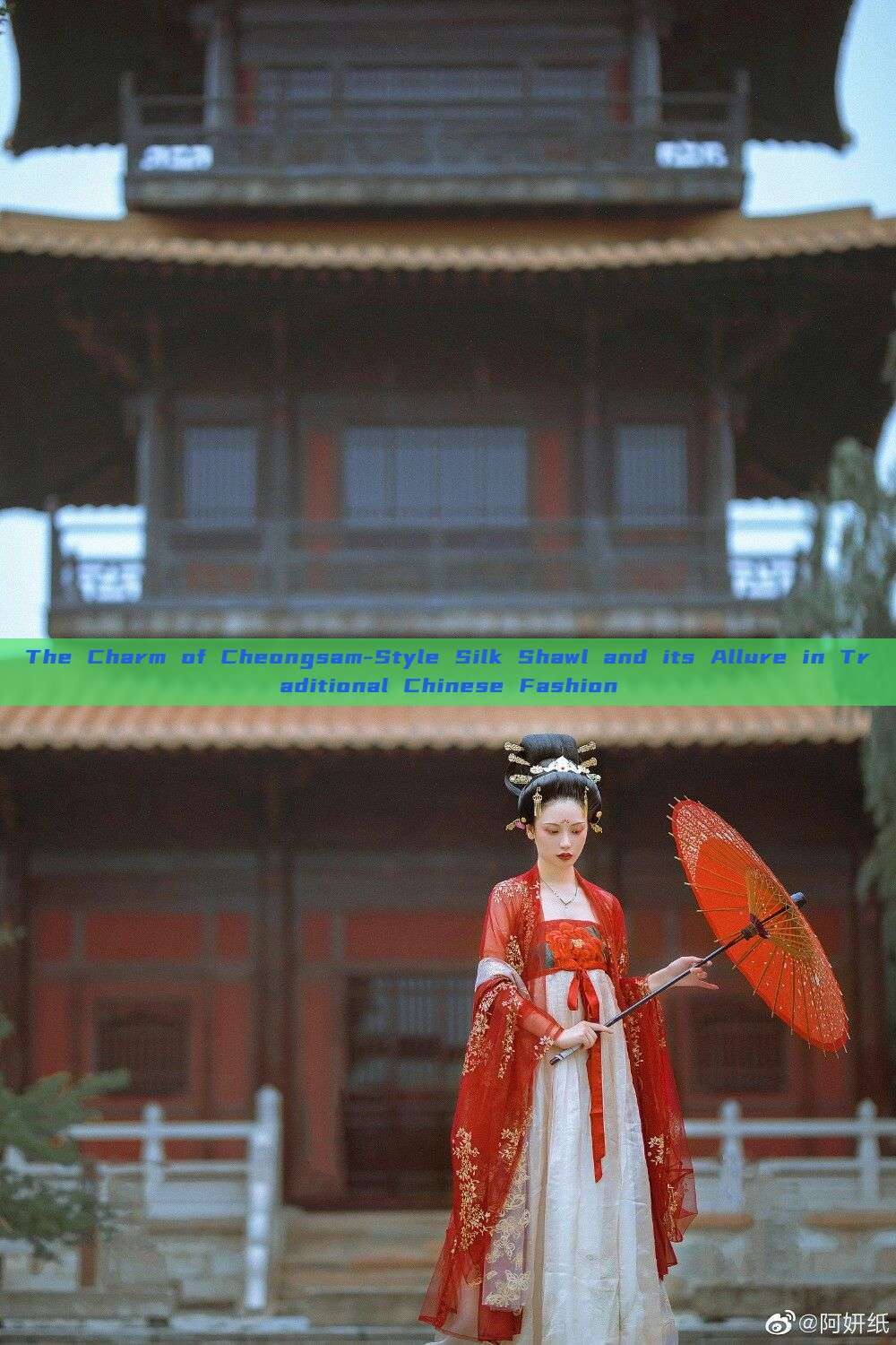 The Charm of Cheongsam-Style Silk Shawl and its Allure in Traditional Chinese Fashion The Charm of Cheongsam-Style Silk Shawl and its Allure in Traditional Chinese Fashion