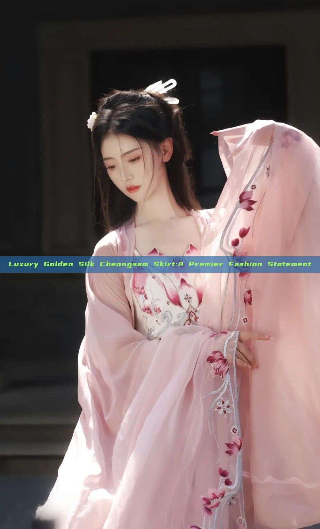 Luxury Golden Silk Cheongsam Skirt:A Premier Fashion Statement Luxury Golden Silk Cheongsam Skirt:A Premier Fashion Statement