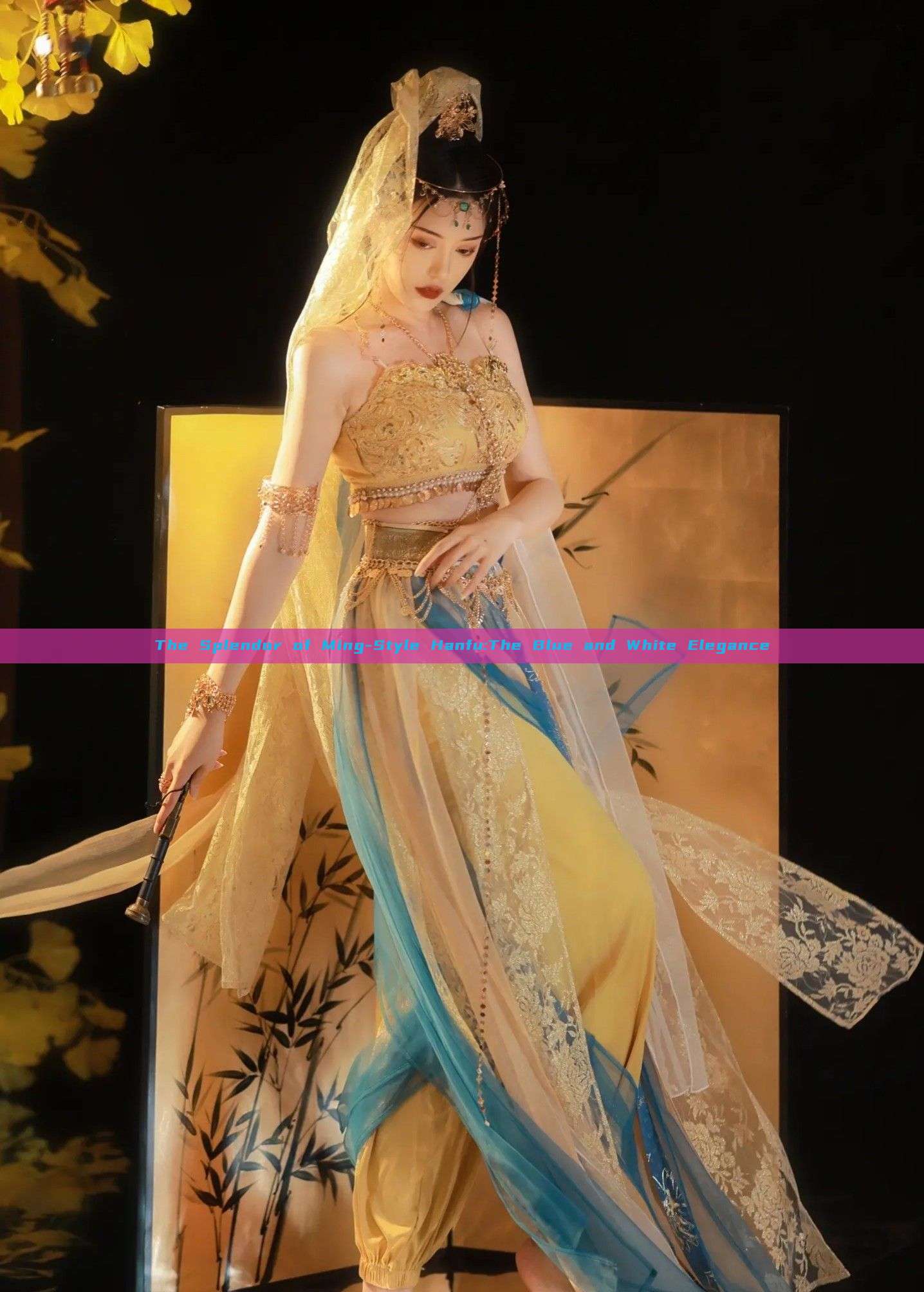 The Splendor of Ming-Style Hanfu:The Blue and White Elegance The Splendor of Ming-Style Hanfu:The Blue and White Elegance