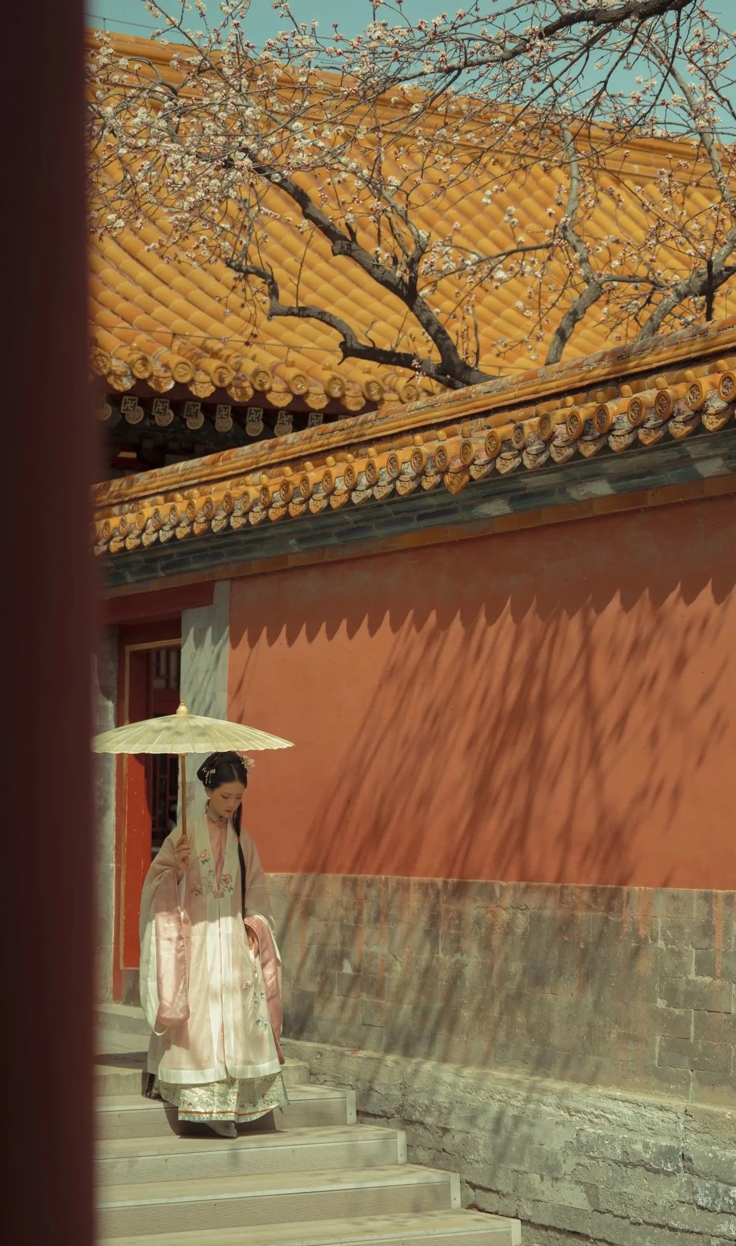 The Cultural Fusion of Traditional Chinese Hanfu and Western Zodiac:The Aries Edition The Cultural Fusion of Traditional Chinese Hanfu and Western Zodiac:The Aries Edition