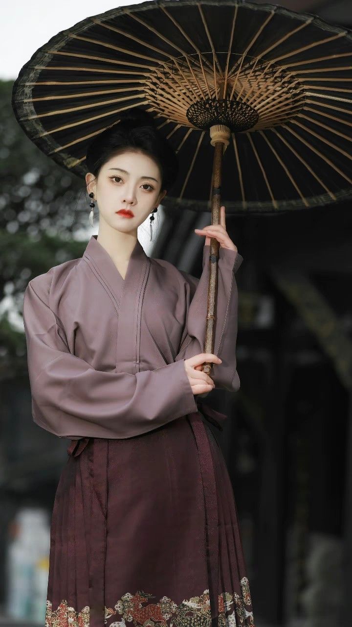 The Emperors Child:The Rise of Hanfu Fashion for Children The Emperors Child:The Rise of Hanfu Fashion for Children