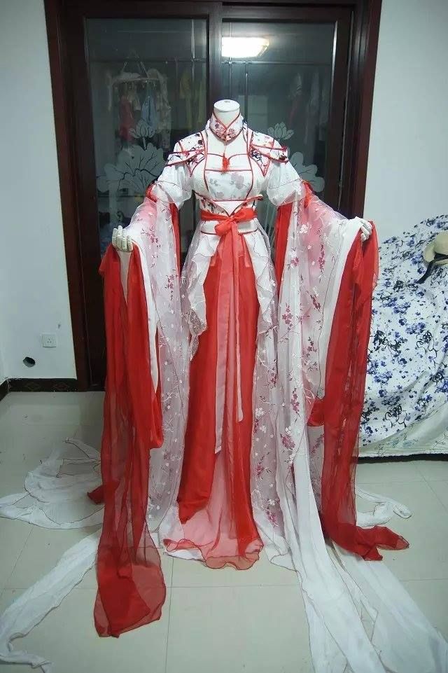 The Worlds Most Expensive Hanfu:The Splendor of Traditional Chinese Elegance The Worlds Most Expensive Hanfu:The Splendor of Traditional Chinese Elegance