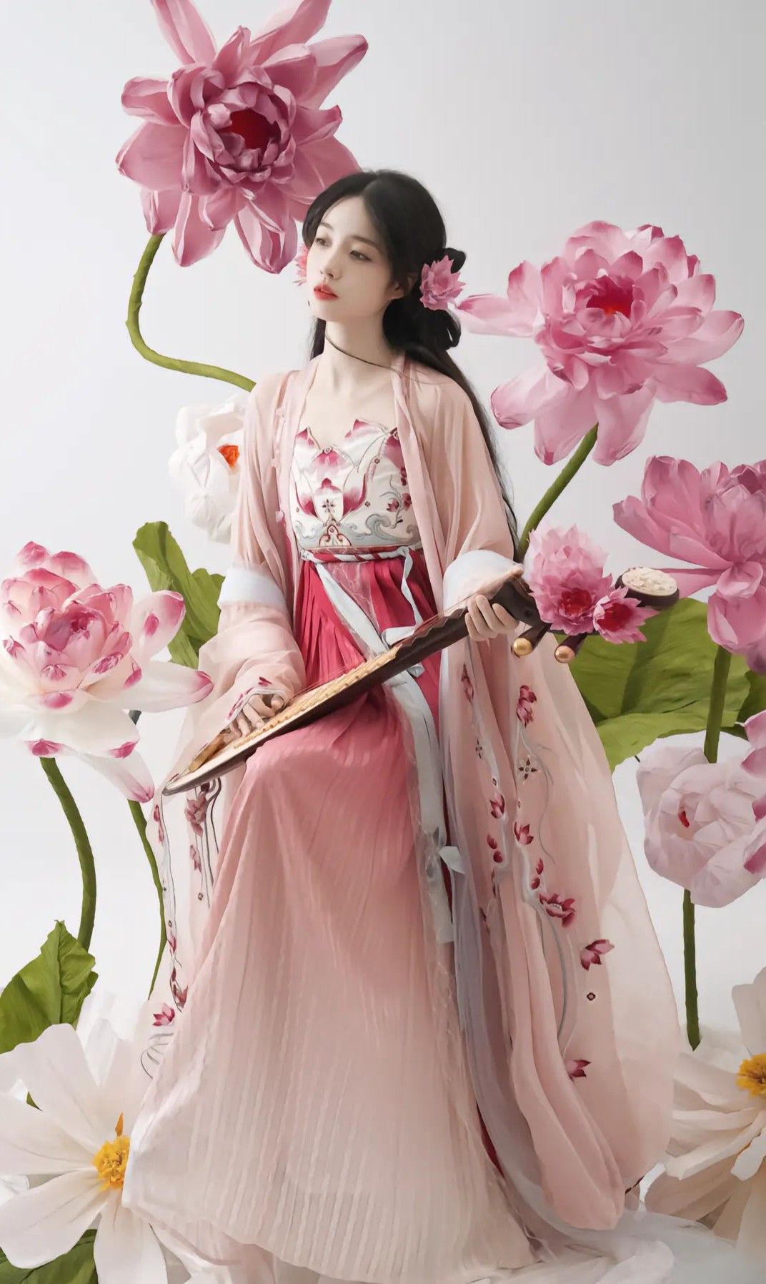 The Charm of Traditional Chinese Hanfu Costumes in Primary School Girls The Charm of Traditional Chinese Hanfu Costumes in Primary School Girls