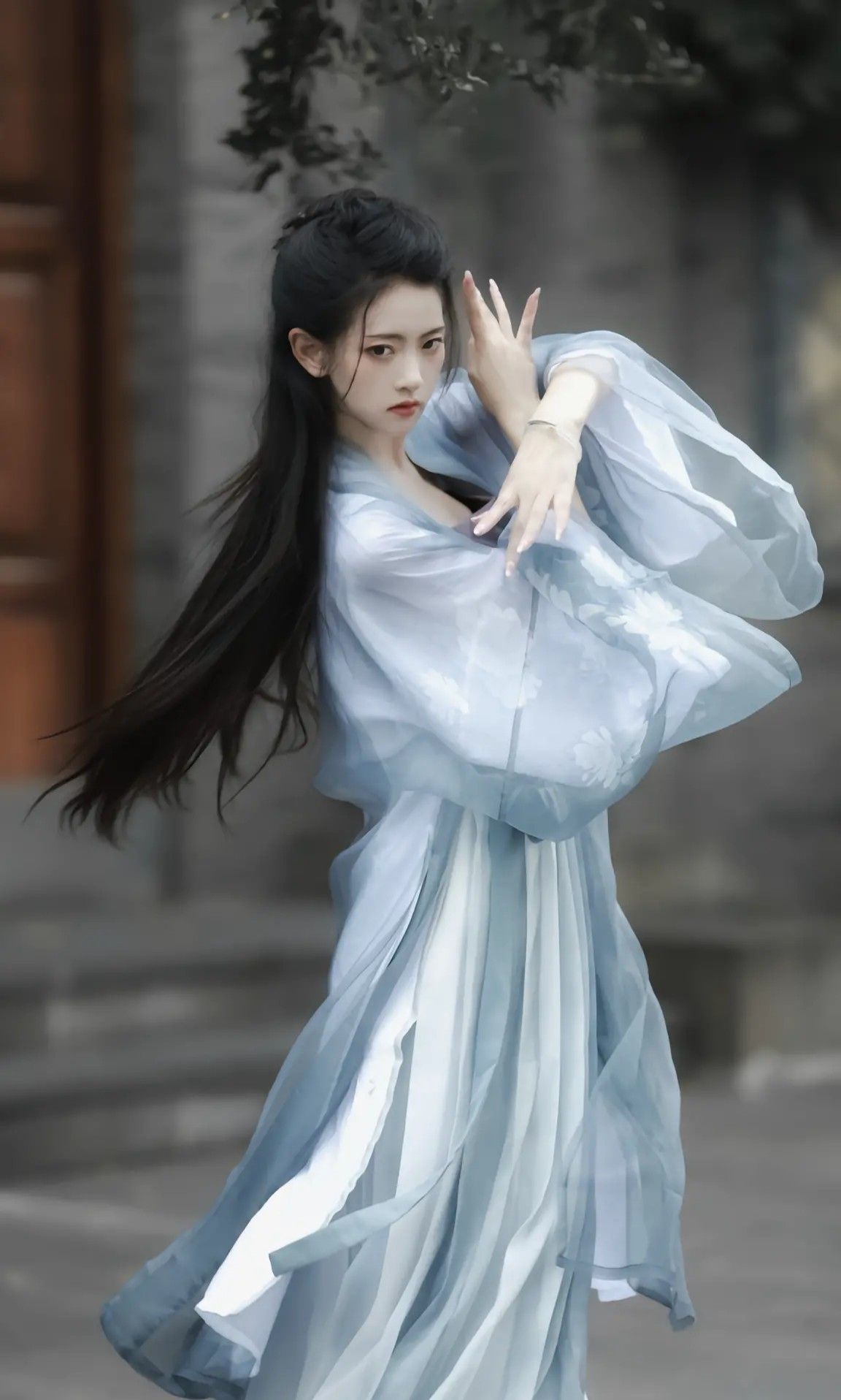 Winter Fashion:Traditional Chinese Hanfu Shoes and Their Allure Winter Fashion:Traditional Chinese Hanfu Shoes and Their Allure