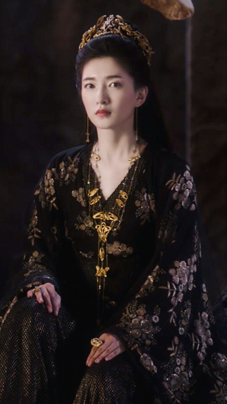 Modern Summer Fashion:The Evolution of Hanfu in Daily Life Modern Summer Fashion:The Evolution of Hanfu in Daily Life