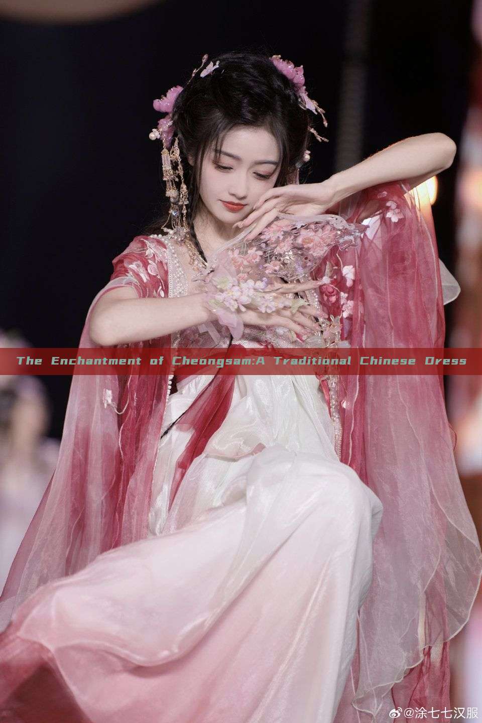 The Enchantment of Cheongsam:A Traditional Chinese Dress The Enchantment of Cheongsam:A Traditional Chinese Dress