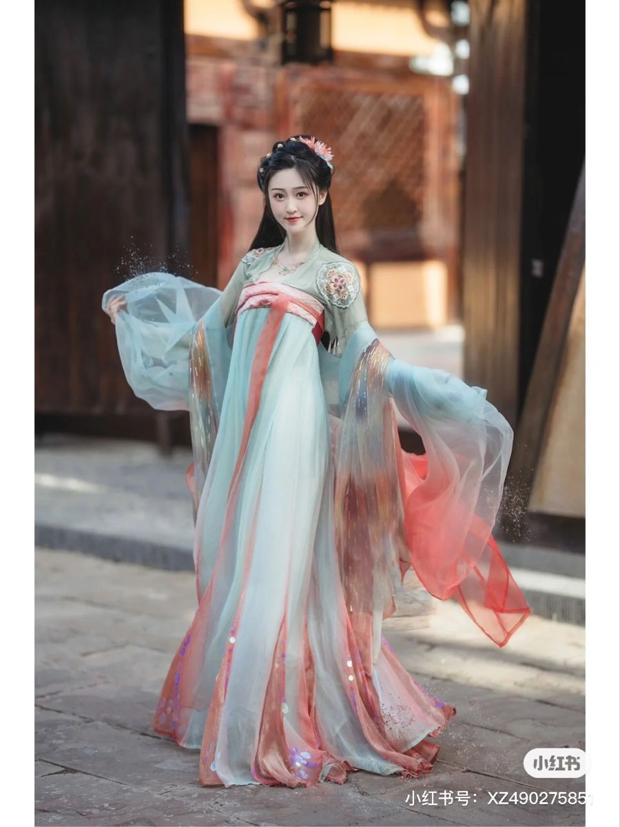 Embracing Traditional Elegance:The Rise of Original Qiyao Hanfu Fashion Embracing Traditional Elegance:The Rise of Original Qiyao Hanfu Fashion