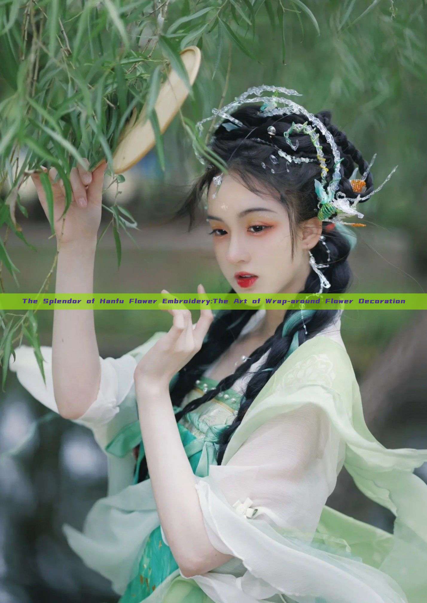 The Splendor of Hanfu Flower Embroidery:The Art of Wrap-around Flower Decoration The Splendor of Hanfu Flower Embroidery:The Art of Wrap-around Flower Decoration