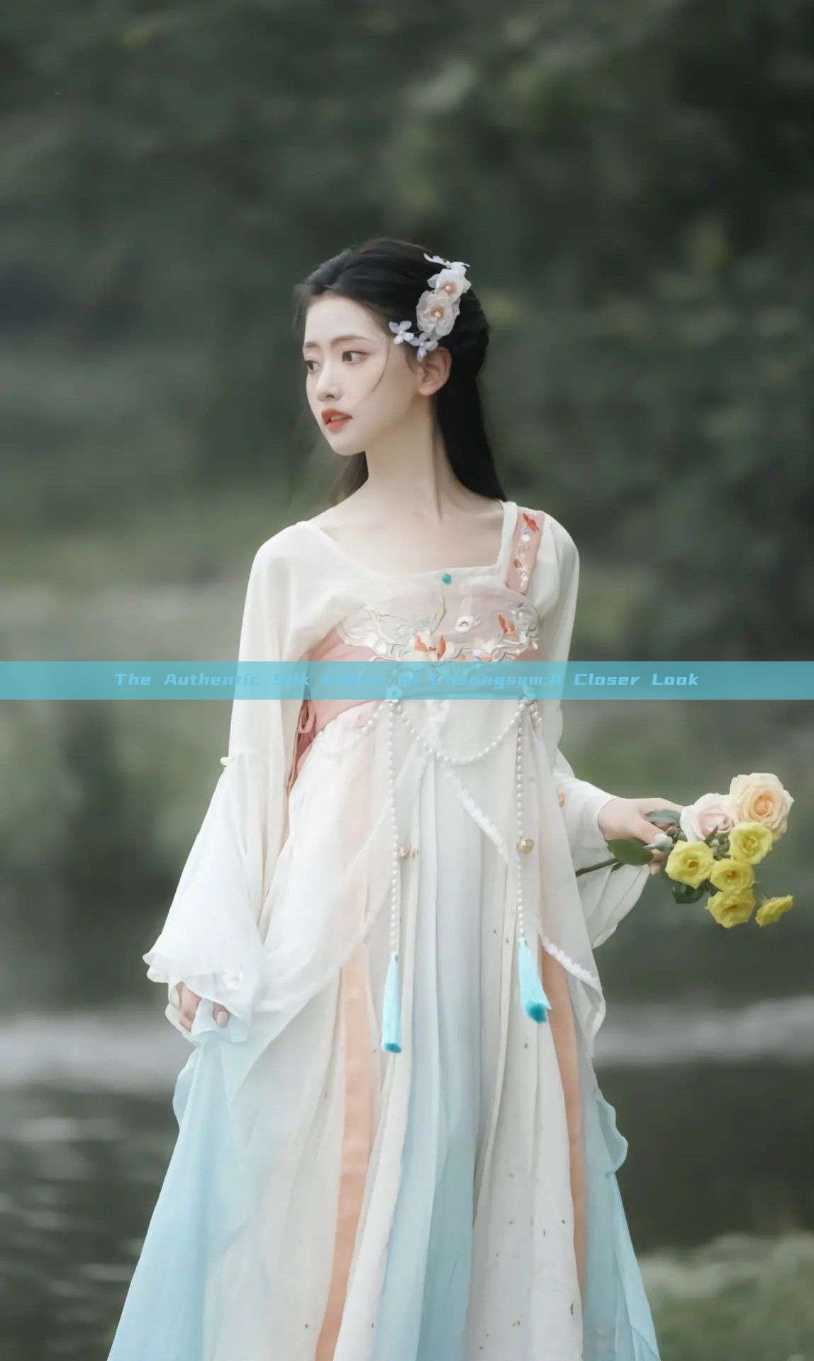 The Authentic Silk Fabric of Cheongsam:A Closer Look The Authentic Silk Fabric of Cheongsam:A Closer Look