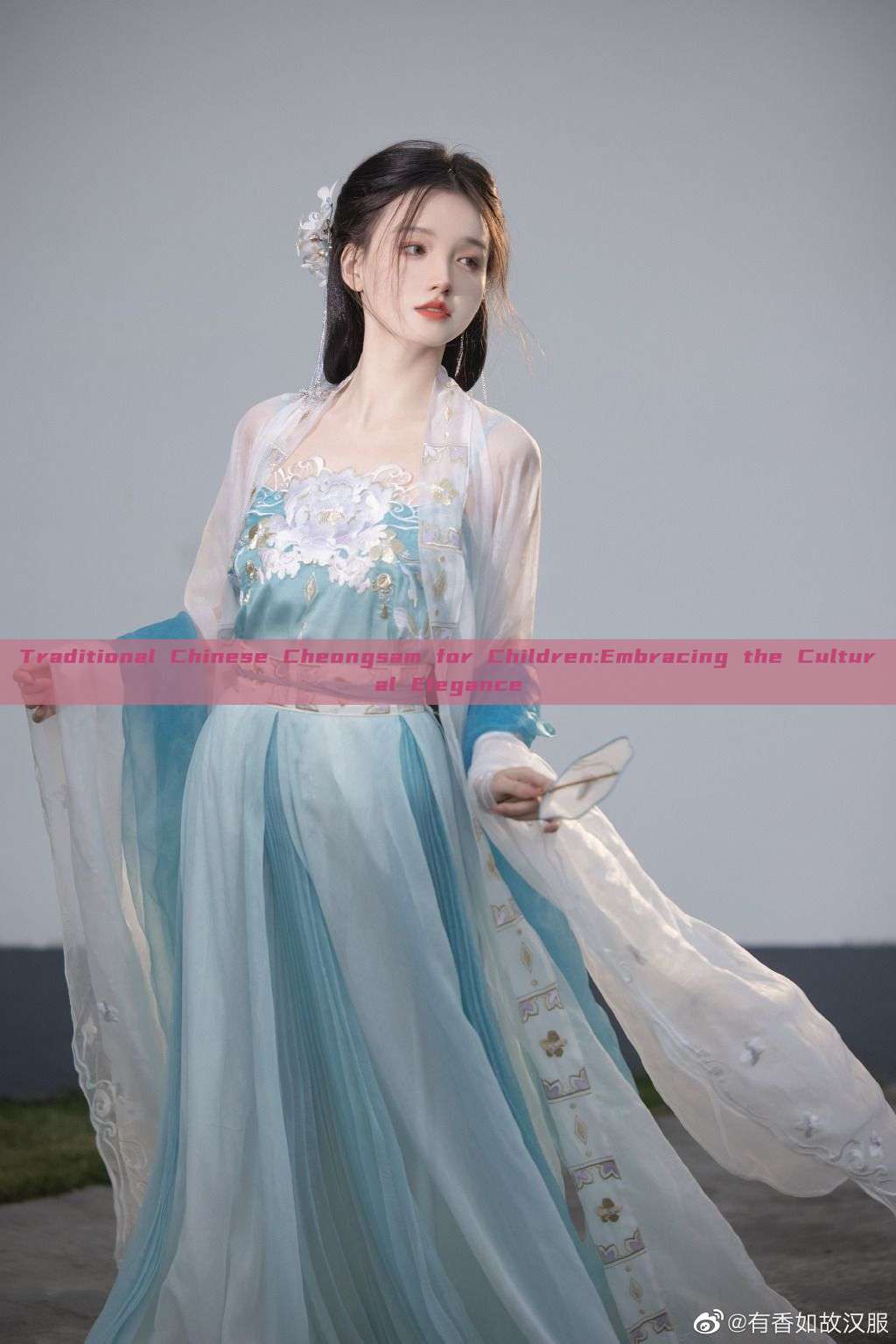 Traditional Chinese Cheongsam for Children:Embracing the Cultural Elegance Traditional Chinese Cheongsam for Children:Embracing the Cultural Elegance