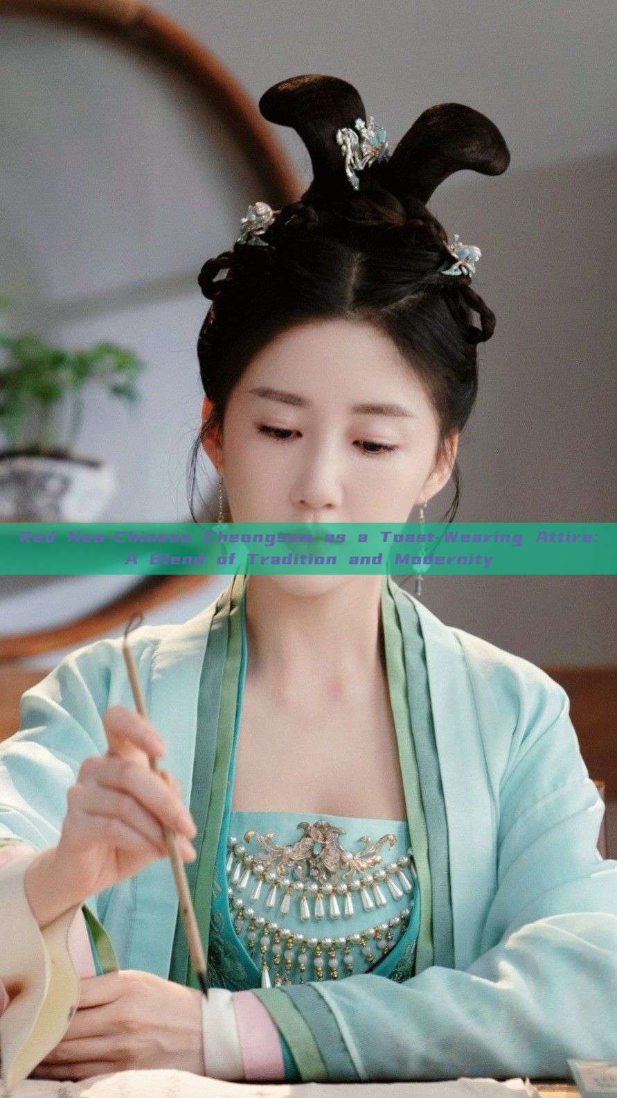 Red Neo-Chinese Cheongsam as a Toast-Wearing Attire:A Blend of Tradition and Modernity Red Neo-Chinese Cheongsam as a Toast-Wearing Attire:A Blend of Tradition and Modernity