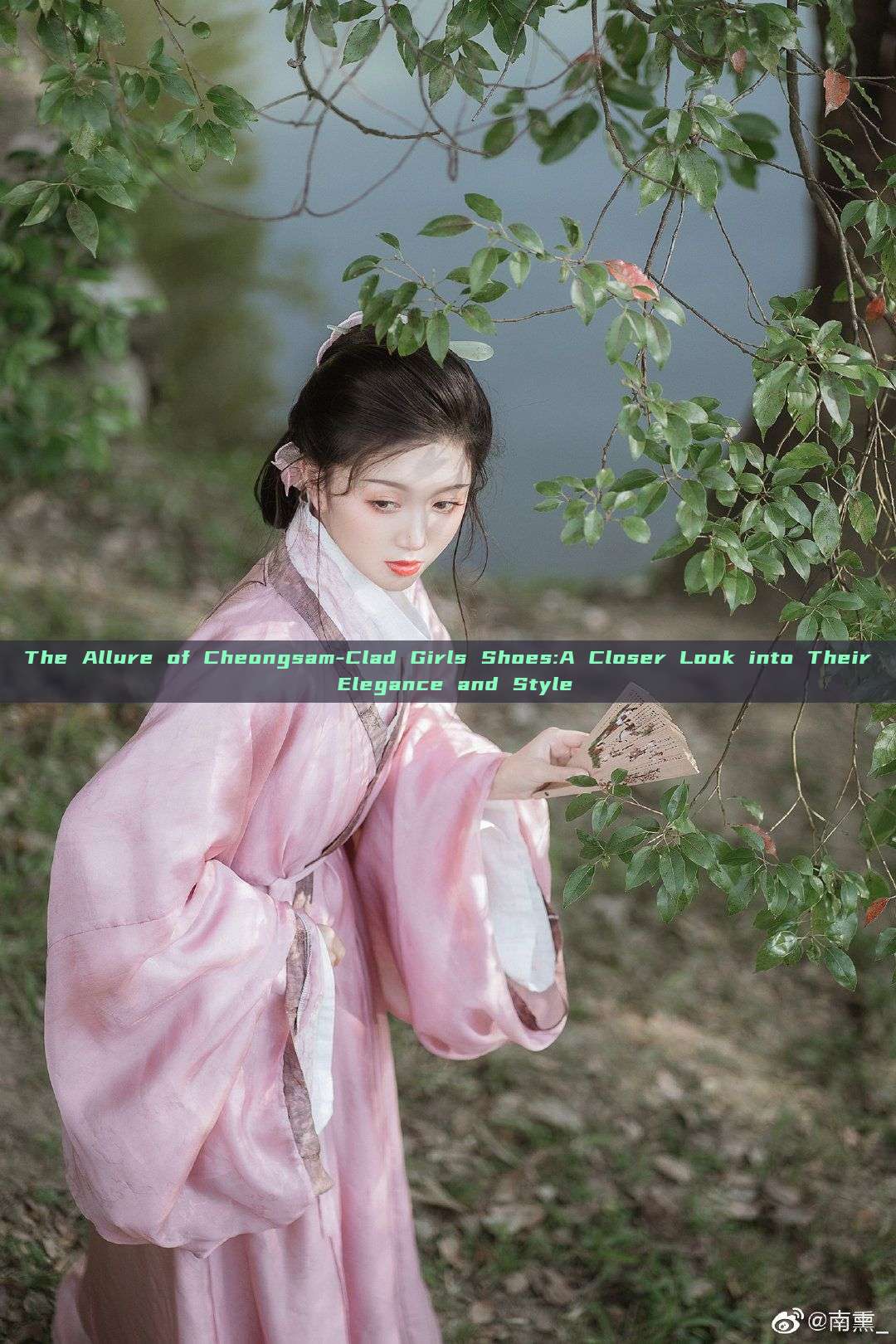 The Allure of Cheongsam-Clad Girls Shoes:A Closer Look into Their Elegance and Style