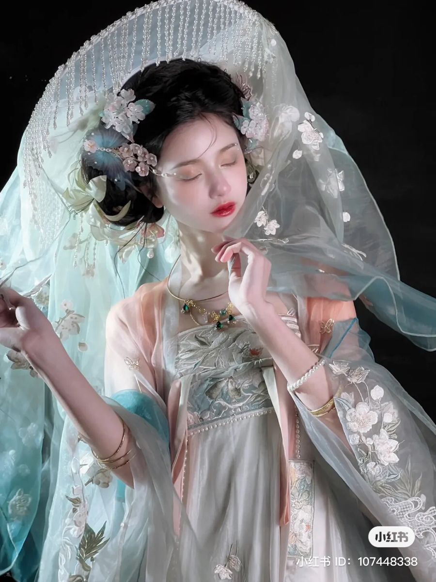 Erosion of the Soul:The Story of Siftans Cheongsam Erosion of the Soul:The Story of Siftans Cheongsam