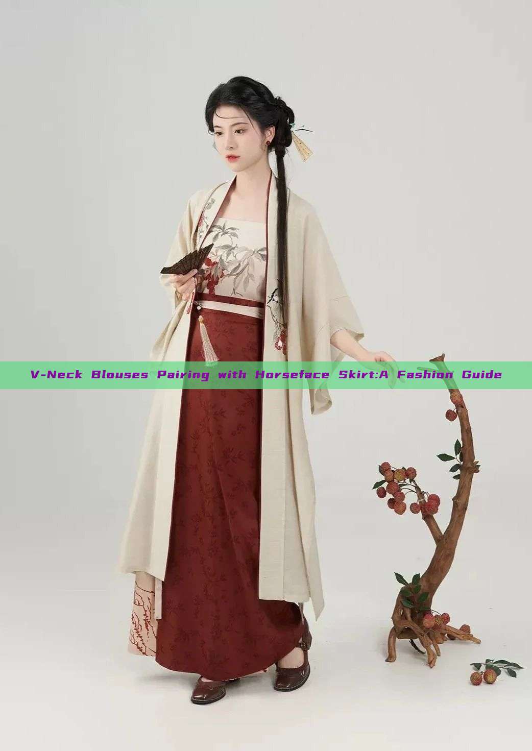 V-Neck Blouses Pairing with Horseface Skirt:A Fashion Guide V-Neck Blouses Pairing with Horseface Skirt:A Fashion Guide
